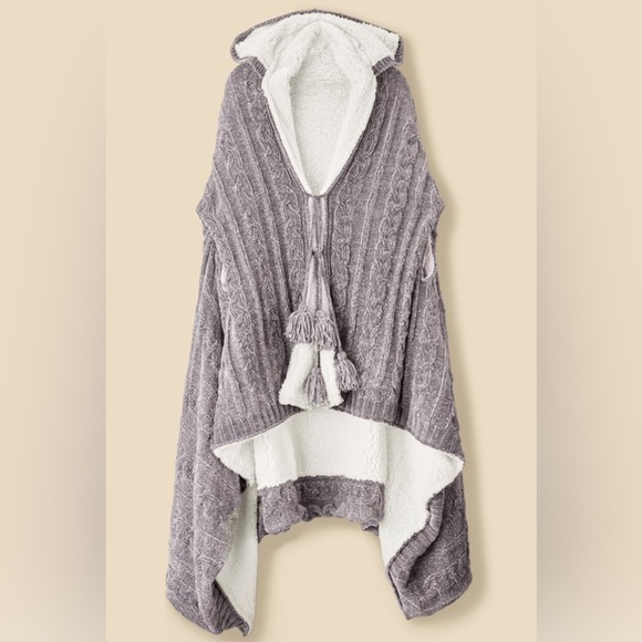 Soft Surroundings Chenille Sherpa Wearable Throw - Picture 3 of 6